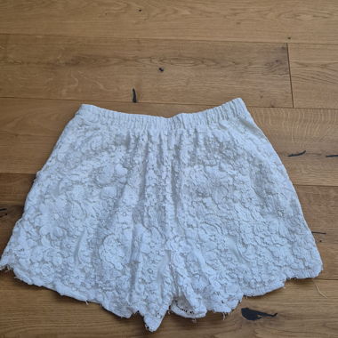 Amisu Spitzen-Shorts