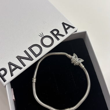 Bracelet à charms Pandora en argent