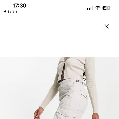 Beige Cargo Hose von Bershka 