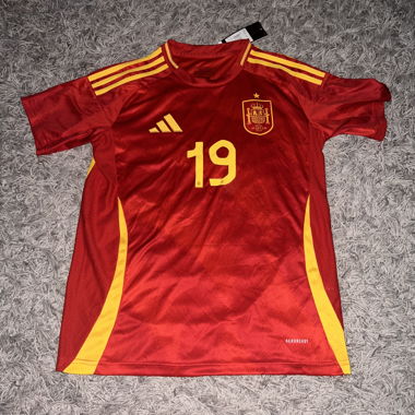 Spanien 19 Lamine Yamal