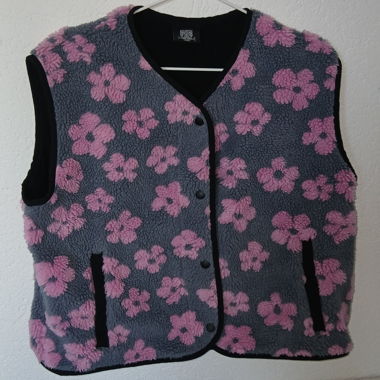 Floral sleeveless jacket