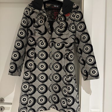 Desigual Mantel Grösse S (gr38 petite)