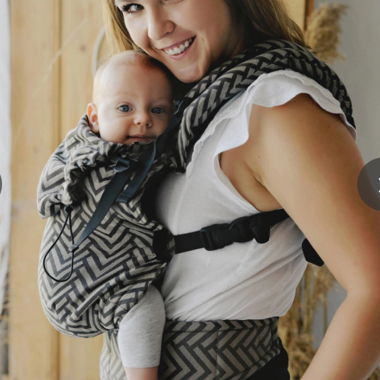 baby carrier / porte-bébé