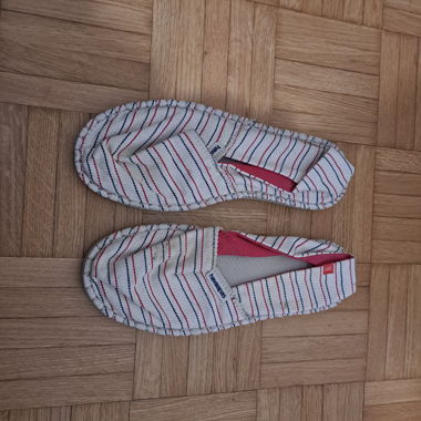Gestreifte Espadrilles