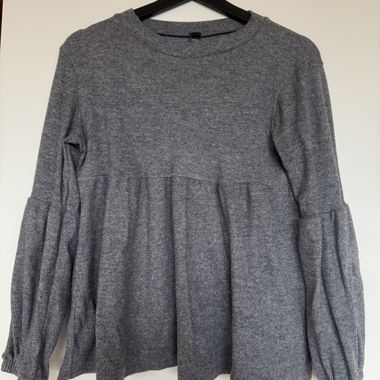 Pull / T-shirt à manches longues gris