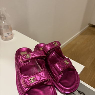 Chanel Sandalen in rosé metallic