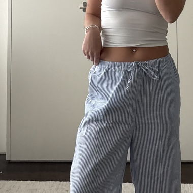 Blau/Weisse Stoffhose 