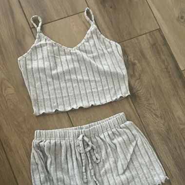 Top und Shorts ungetragen Grösse S