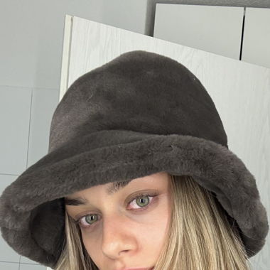Flauschiger Bucket Hat SHYX