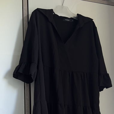 Schwarzes Kurz Sommerkleid