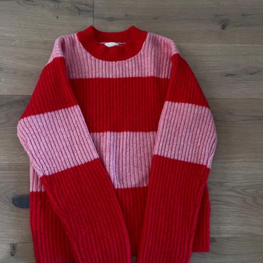 Red-Pink Knit Sweater