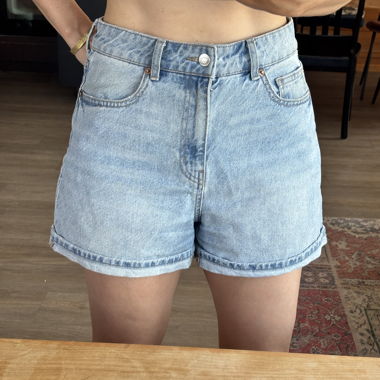 Jeansshorts mit hellem Waschgang