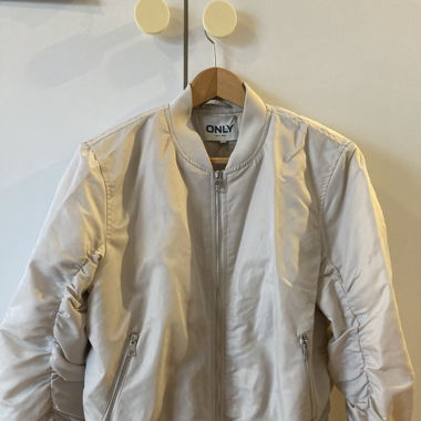 Bomberjacke perlfarben / hellbeige