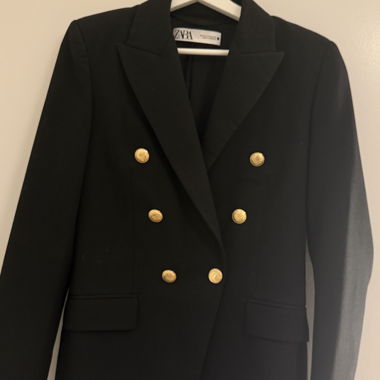 Black ZARA Blazer in XS