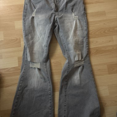 Jeans évasés gris