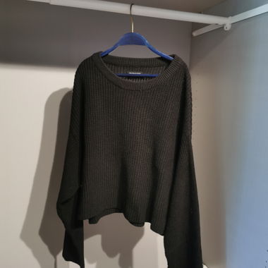 Black Knit Sweater M