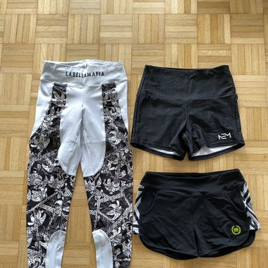 1x Gym Leggings & 2x Gym Shorts