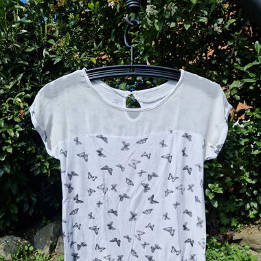 Shirt mit Schmetterlingen / Top with Butterflies