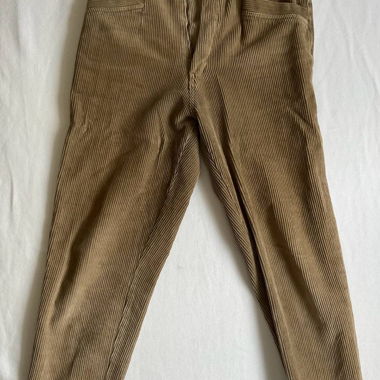 Pantaloni in velluto a coste color cammello a vita alta