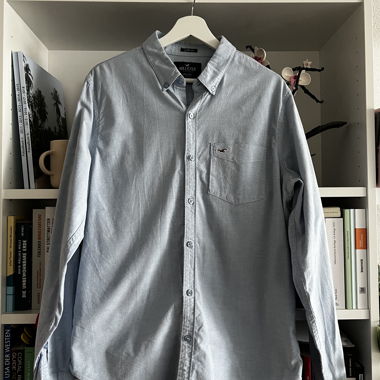 Hollister Light Blue Oxford Shirt – Slim Fit