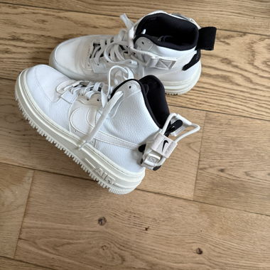 Baskets montantes blanches Nike 