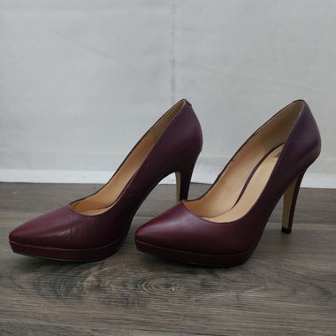 Décolleté bordeaux Bata in pelle