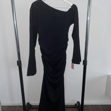 Robe à Une Épaule