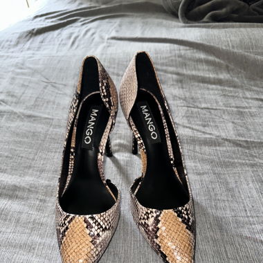 Schlangenmuster Heels