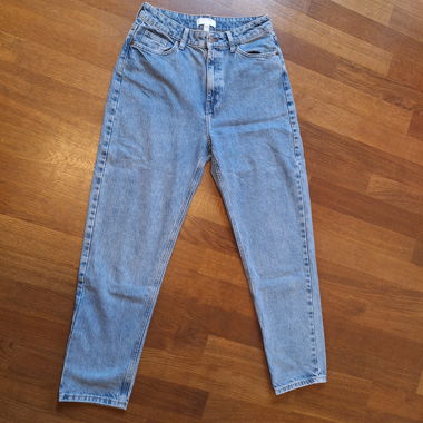 H&M Mom-Jeans hellblau Grösse EUR 38