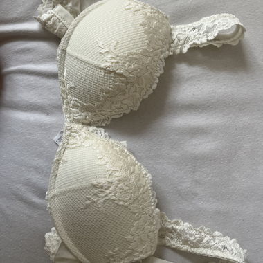 Weisser Spitzen-BH von Intimissimi