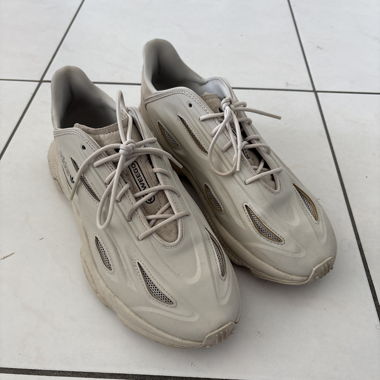 Beige Yeezy Sneakers