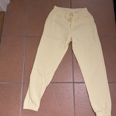 Training pants