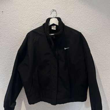 Black Nike transitional jacket