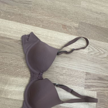 Brauner BH