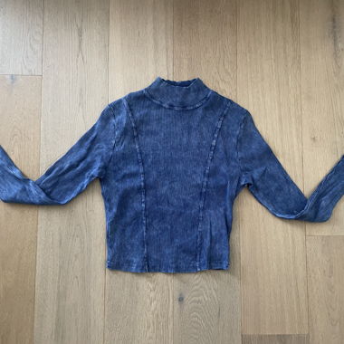 Top a coste blu Bershka