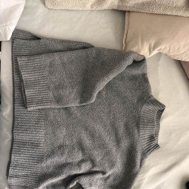 Pullover Grau