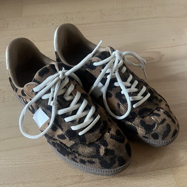 Leopard Sneaker