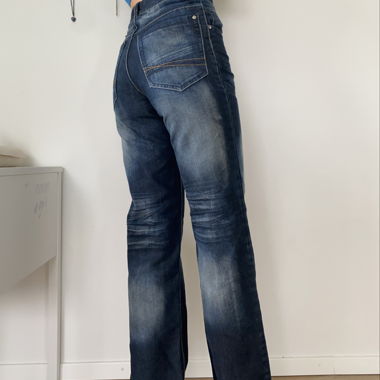 vintage dark blue jeans