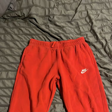 Jogging Nike rouge 