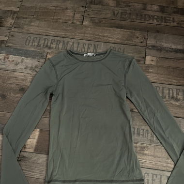 long-sleeve top khaki