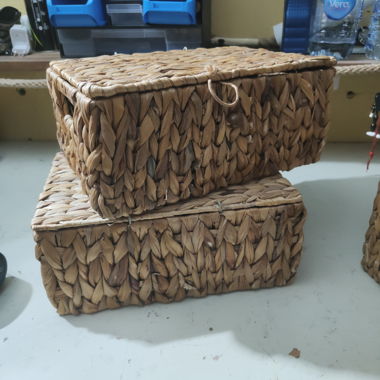 Panier en paille avec couvercle