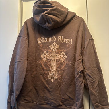 Subdued zip up hoodie