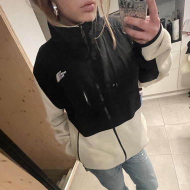 Giacca in pile North Face Denali crema/beige