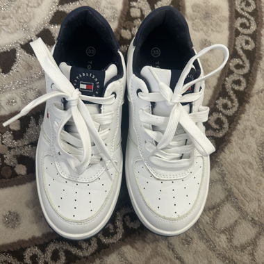 Tommy Hilfiger Sneakers Gr. 33