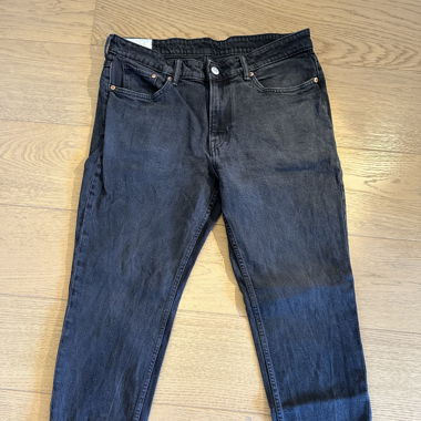 casual black jeans