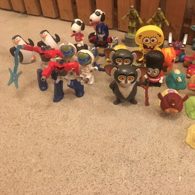 Lot de 73 jouets Macdonald don 1 rare