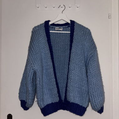 Grobstrick-Cardigan hellblau/dunkelblau