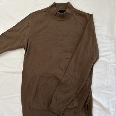 Brown H&M Turtleneck Sweater