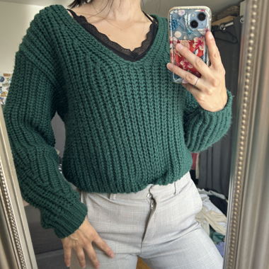 Pull en maille vert foncé