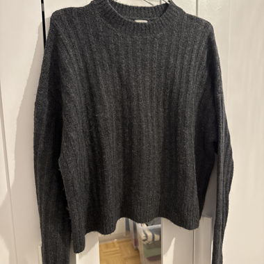 Knit sweater